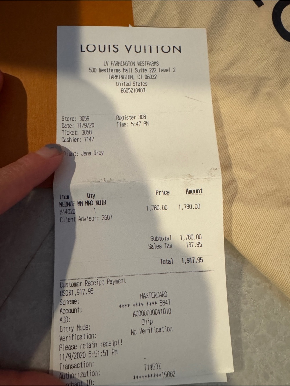 Authentic Louis Vuitton Neo Noe - Picture 6 of 8